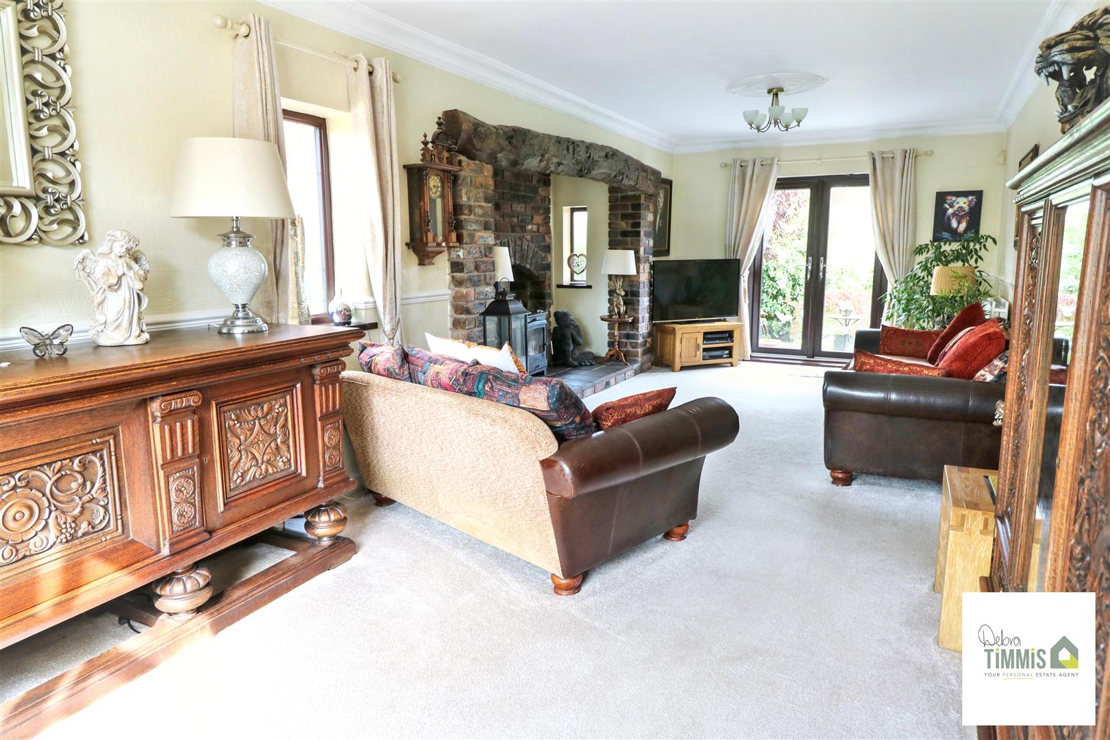 4 bed property in Fowlers Lane, Stoke-On-Trent